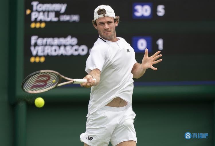 足球报：奥斯卡离开后，中超所有外援年薪均在300万欧元顶薪线下.