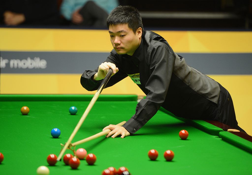 体育中乙：各取一分 山东泰山金刚山队1-1广东广州豹队