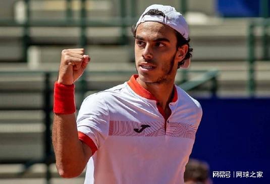 以更稳健的 以更稳健的